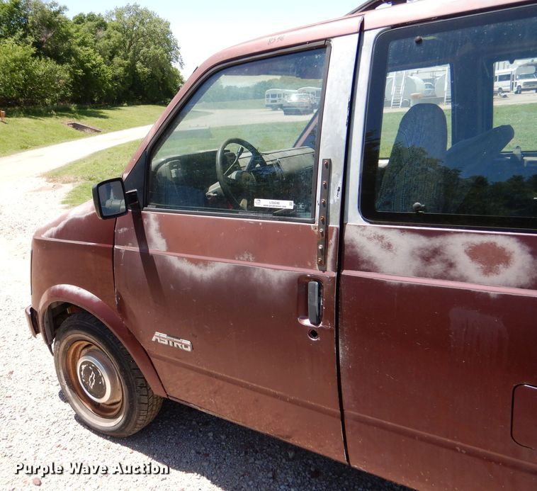 image for item LS9246 1991 Chevrolet Astro  van