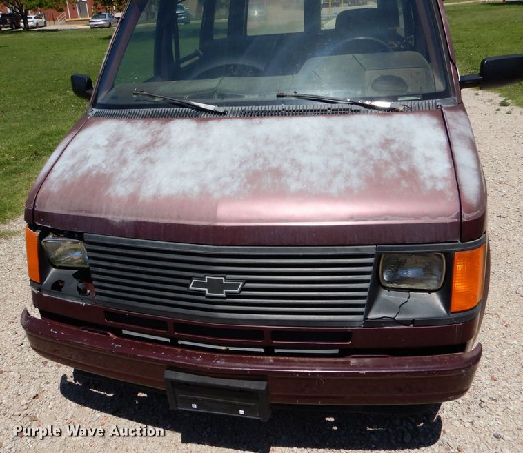 image for item LS9246 1991 Chevrolet Astro  van