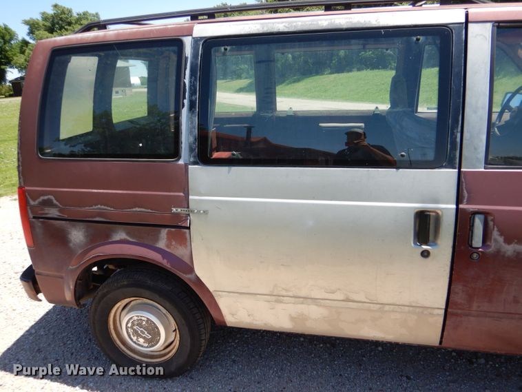 image for item LS9246 1991 Chevrolet Astro  van