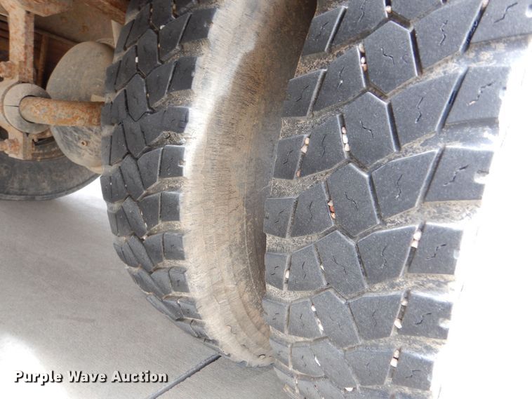 image for item LS9260 2001 Blue Bird  school bus