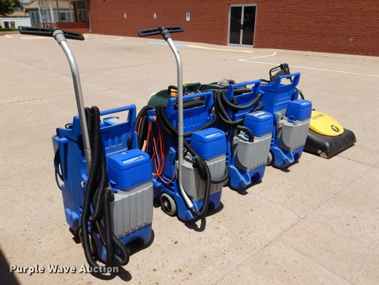 image for item LS9262 (7) floor cleaning machines