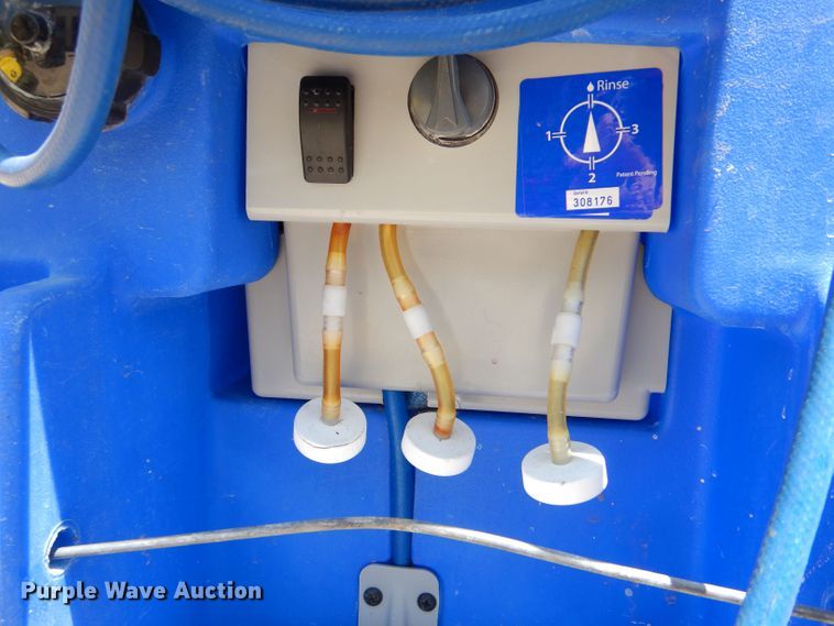 image for item LS9262 (7) floor cleaning machines