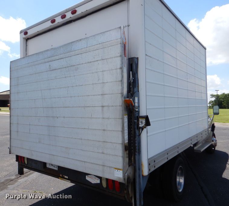 image for item LS9267 1999 Dodge Ram 3500  box truck