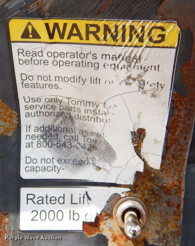 image for item LS9267 1999 Dodge Ram 3500  box truck