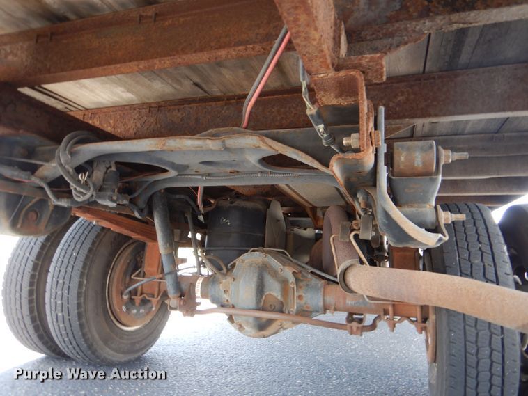 image for item LS9267 1999 Dodge Ram 3500  box truck