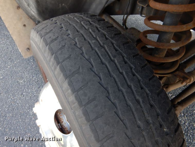 image for item LS9267 1999 Dodge Ram 3500  box truck