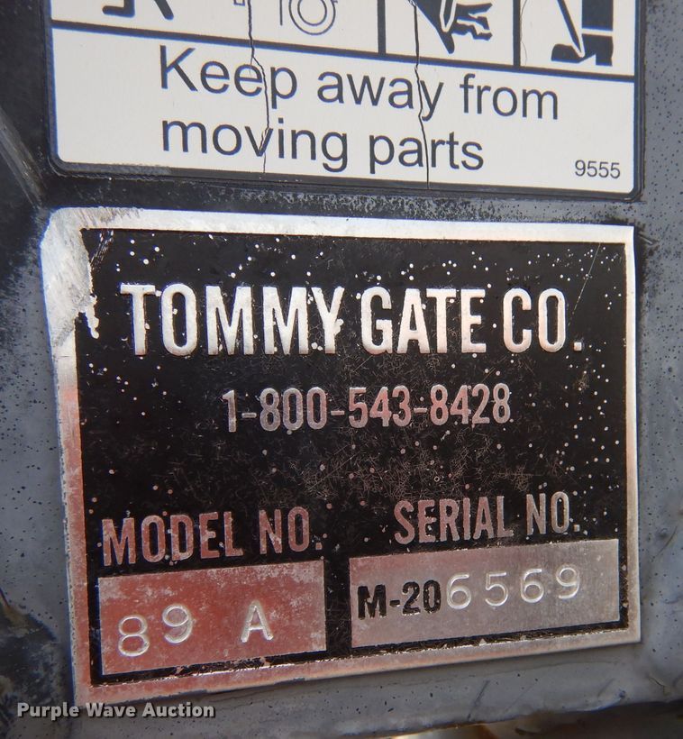 image for item LS9267 1999 Dodge Ram 3500  box truck