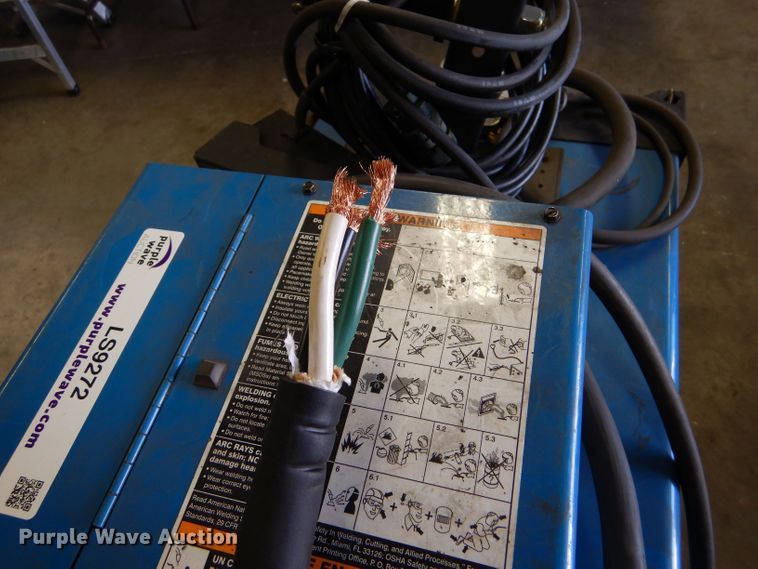 image for item LS9272 Miller Shopmate 300DX  welder