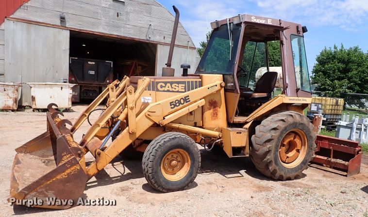 image for item LU9024 1984 Case 580 Super E  landscape tractor