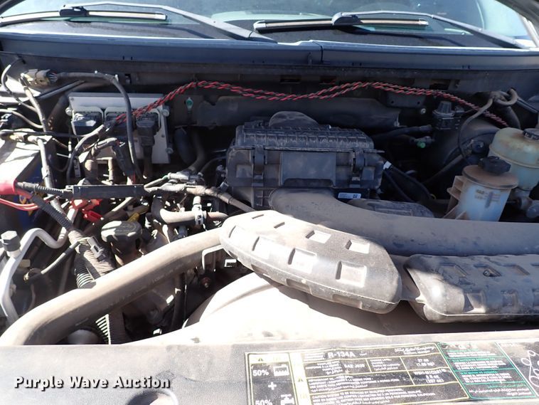 image for item LU9042 2004 Ford F150  SuperCab pickup truck