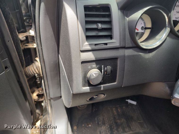 image for item LU9075 2010 Dodge Charger