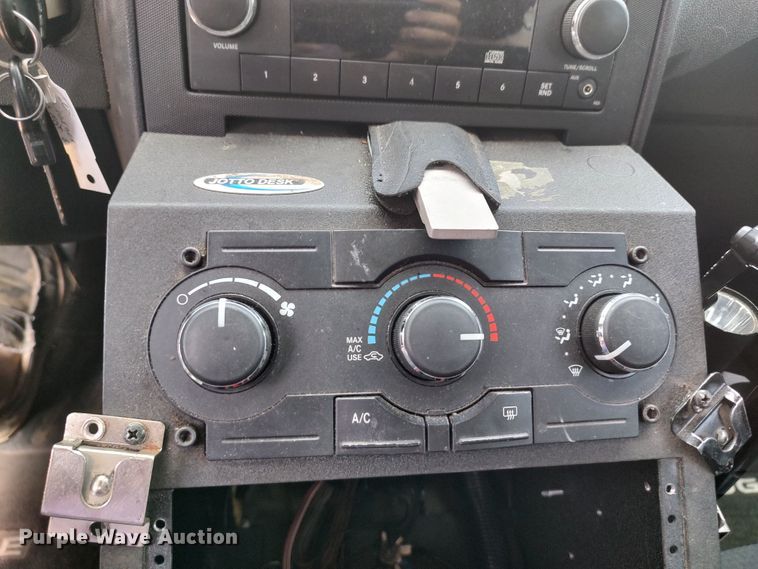 image for item LU9075 2010 Dodge Charger