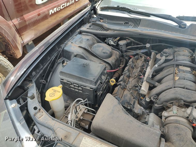 image for item LU9075 2010 Dodge Charger