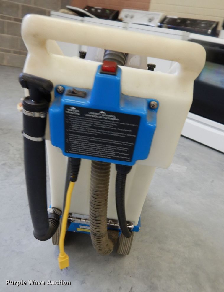 image for item MD9062 Castex Power Eagle 800  carpet extractor