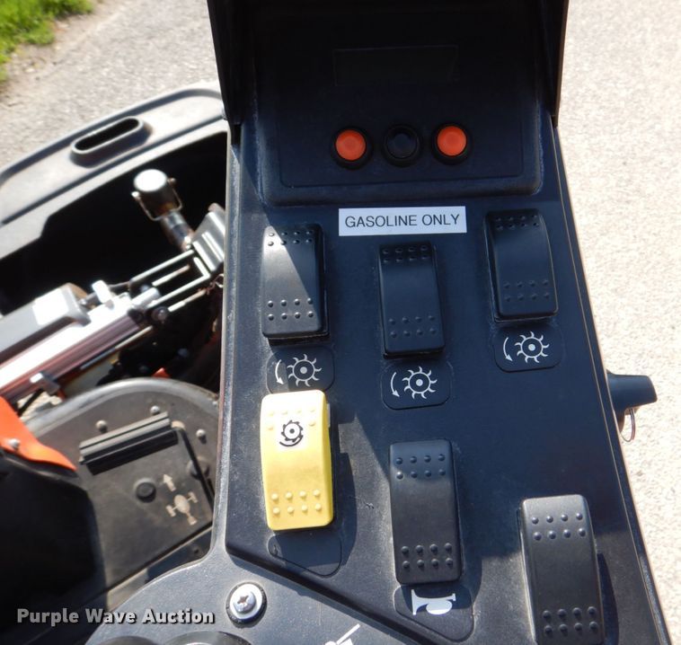 image for item MF9058 Jacobsen Eclipse 322  reel mower