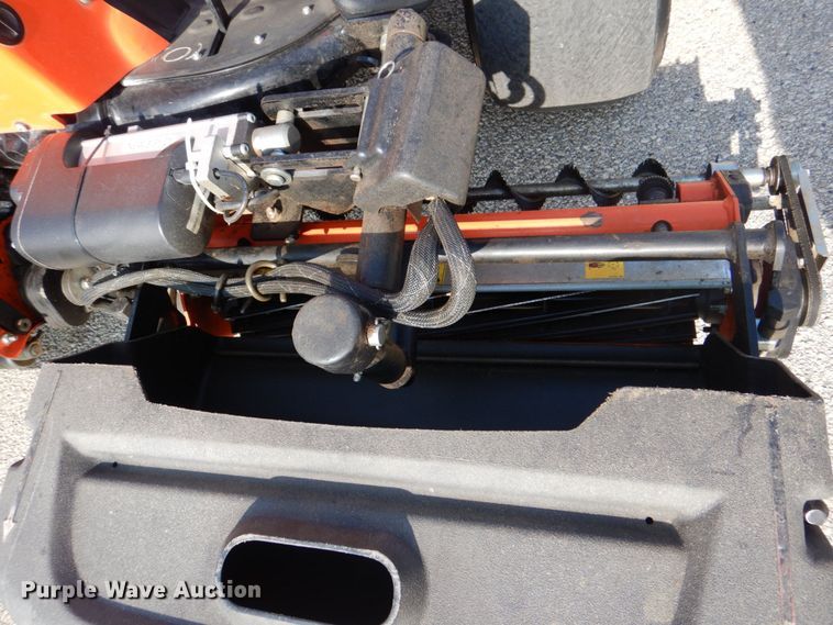 image for item MF9059 2015 Jacobsen Eclipse 322  reel mower