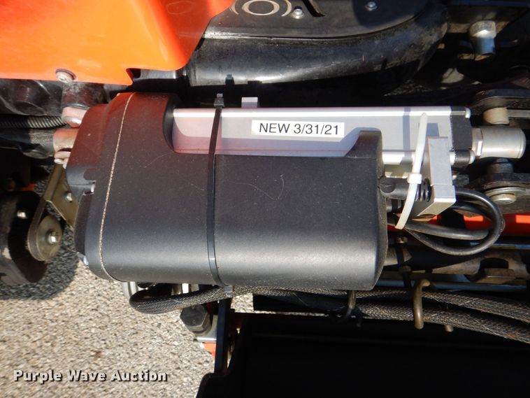 image for item MF9059 2015 Jacobsen Eclipse 322  reel mower