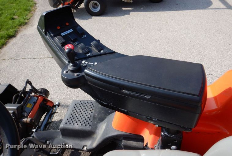 image for item MF9059 2015 Jacobsen Eclipse 322  reel mower