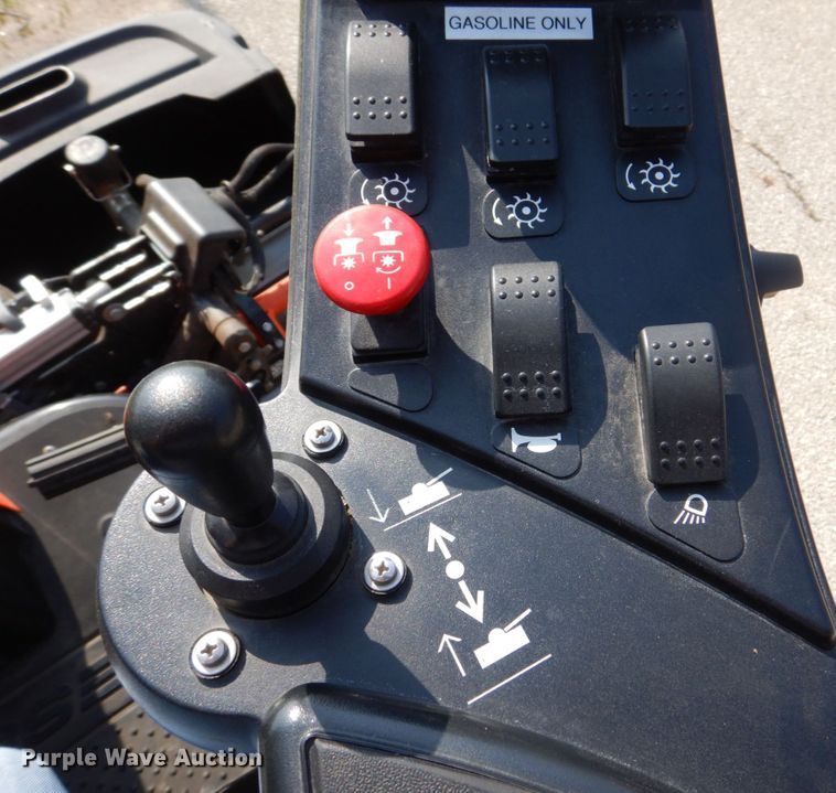 image for item MF9059 2015 Jacobsen Eclipse 322  reel mower