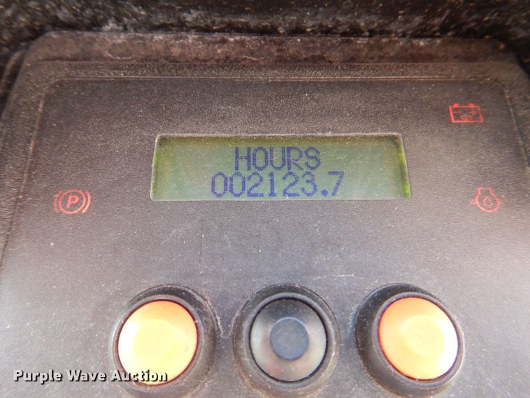 image for item MF9059 2015 Jacobsen Eclipse 322  reel mower