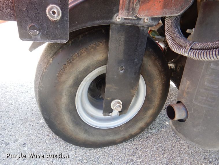 image for item MF9059 2015 Jacobsen Eclipse 322  reel mower