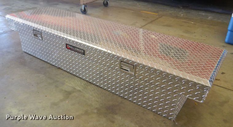 image for item MF9123 Challenger  toolbox