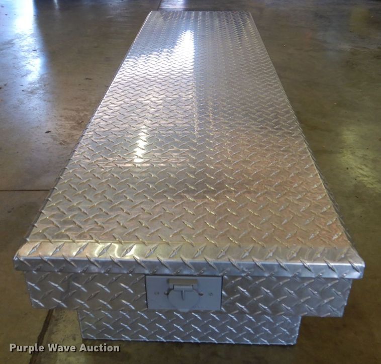 image for item MF9123 Challenger  toolbox