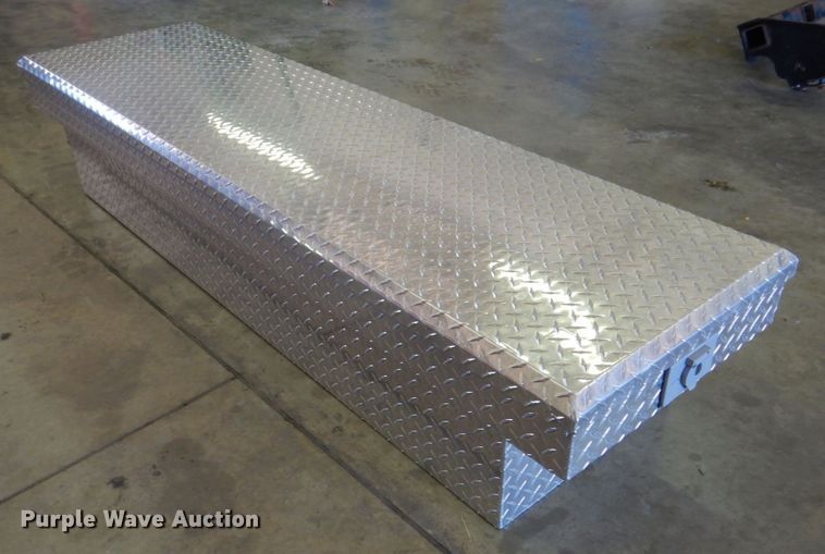 image for item MF9123 Challenger  toolbox