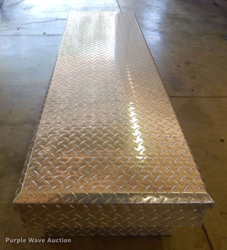 image for item MF9123 Challenger  toolbox