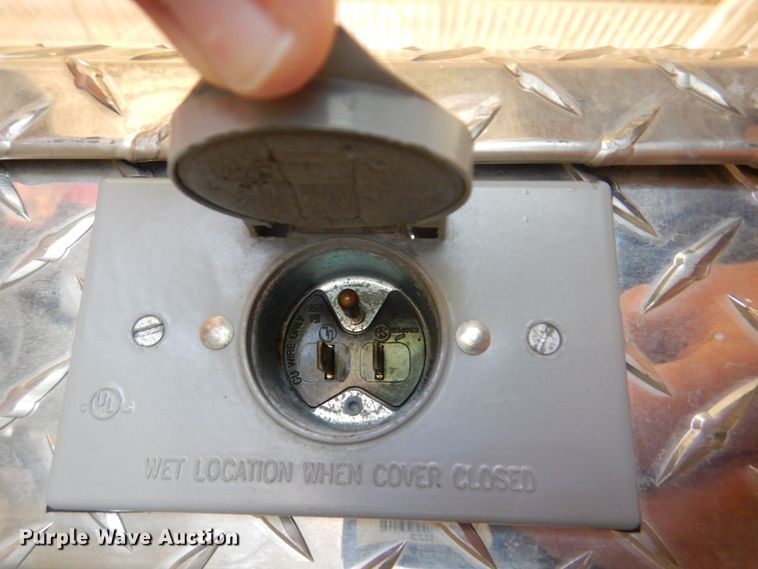 image for item MF9123 Challenger  toolbox