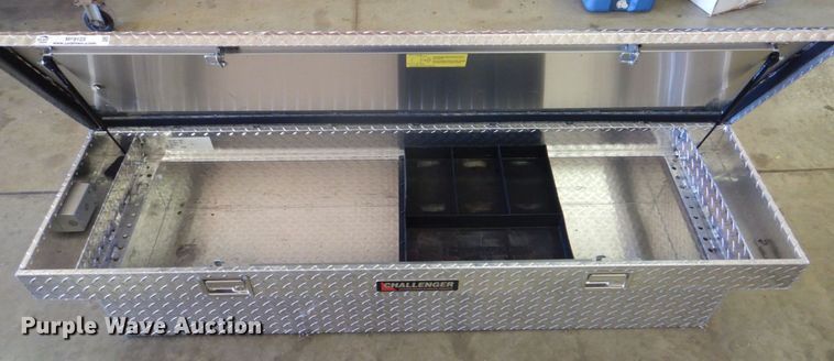 image for item MF9123 Challenger  toolbox