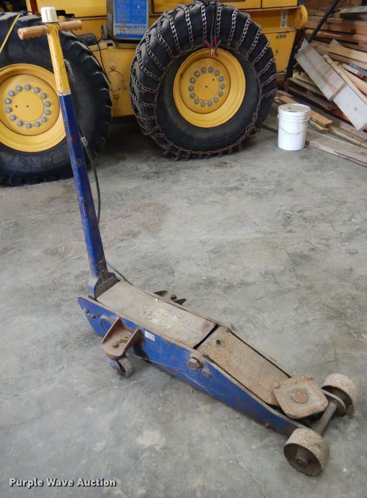 image for item MU9624 Lincoln  floor jack