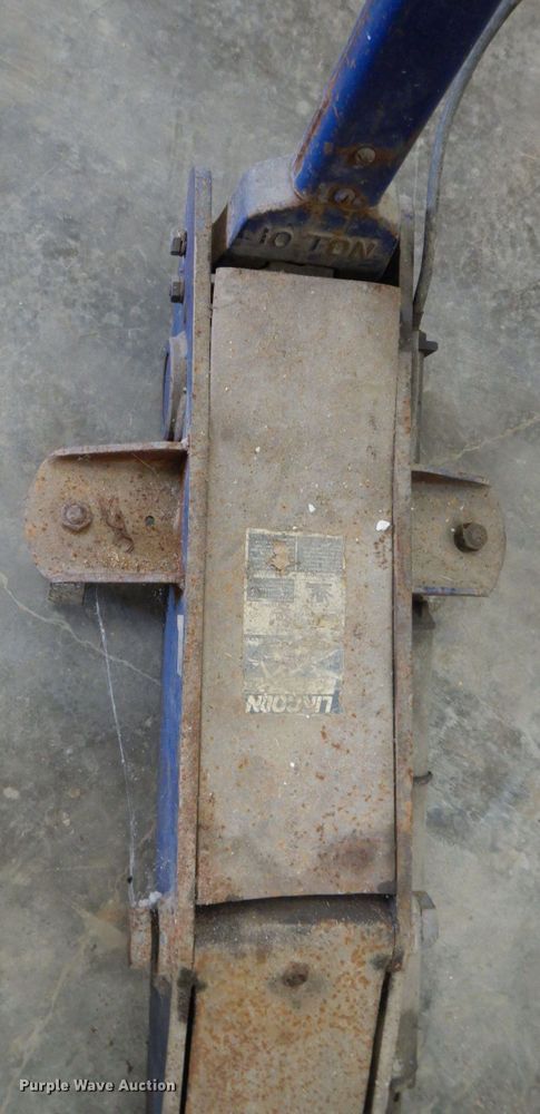 image for item MU9624 Lincoln  floor jack