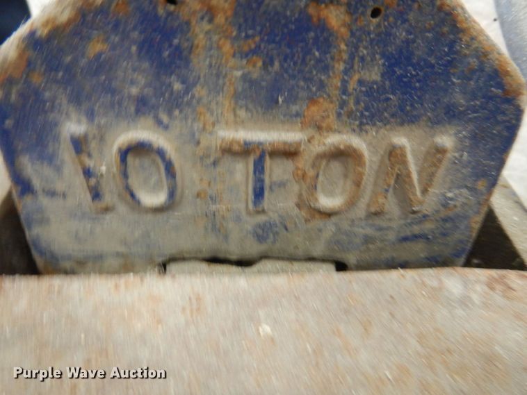 image for item MU9624 Lincoln  floor jack