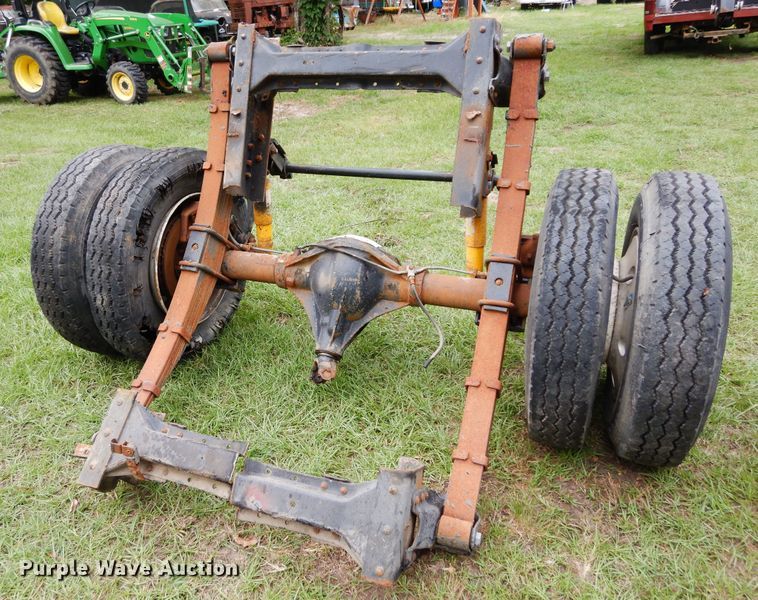 image for item DH8533 RV front and rear axle assemblies