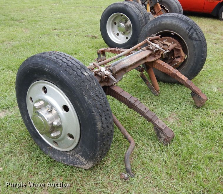 image for item DH8533 RV front and rear axle assemblies