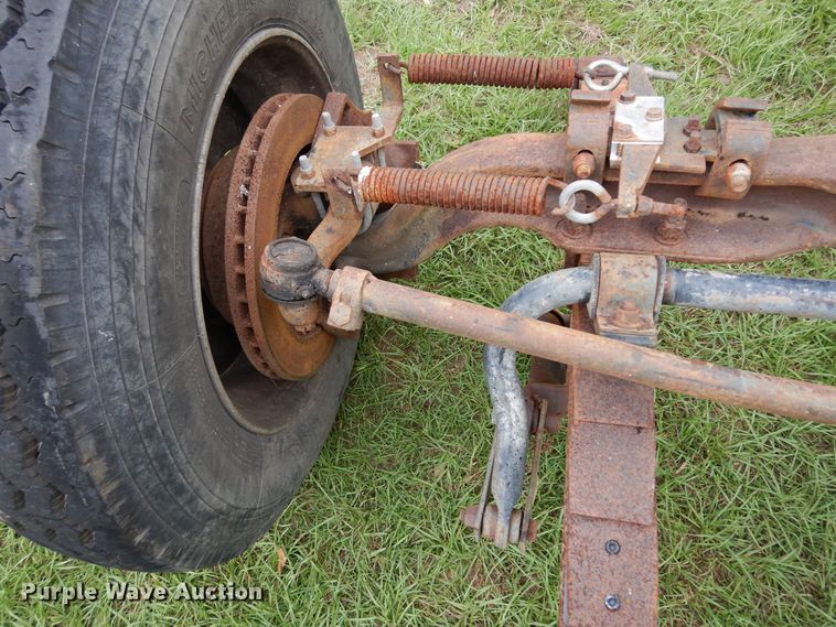 image for item DH8533 RV front and rear axle assemblies