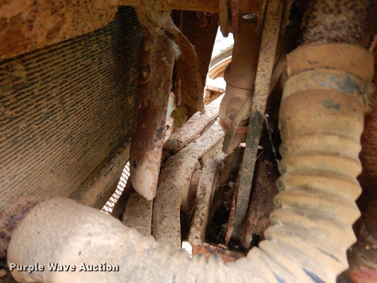 image for item DH8534 Ford  tractor