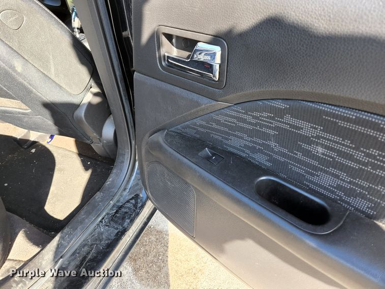 image for item DI1219 2010 Ford Fusion SE