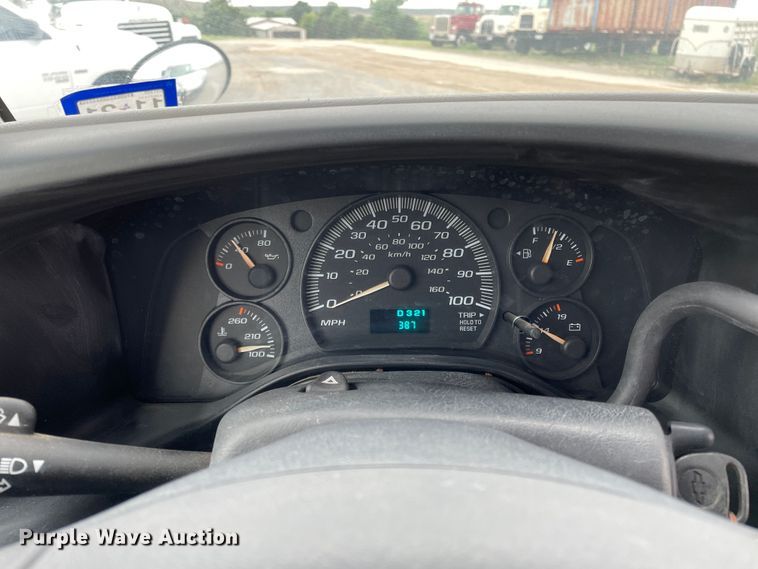 image for item DJ5196 2006 Chevrolet Express G3500  school bus