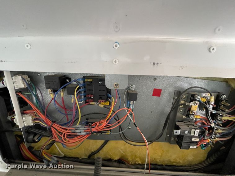 image for item DJ5196 2006 Chevrolet Express G3500  school bus