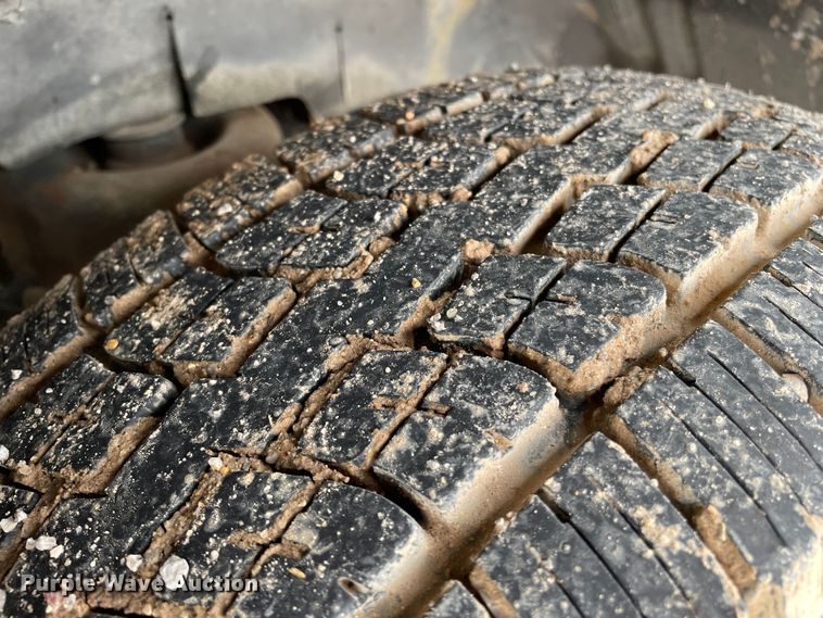 image for item DJ5196 2006 Chevrolet Express G3500  school bus