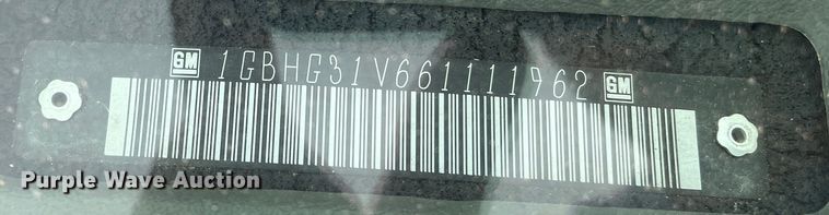 image for item DJ5196 2006 Chevrolet Express G3500  school bus