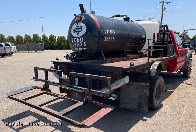 image for item DJ5209 2008 Ford F550 Super Duty  vacuum truck