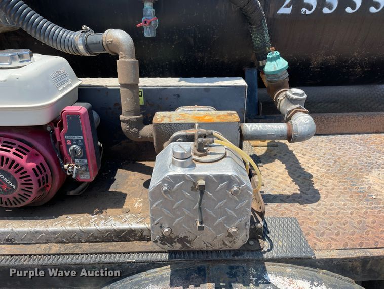 image for item DJ5209 2008 Ford F550 Super Duty  vacuum truck