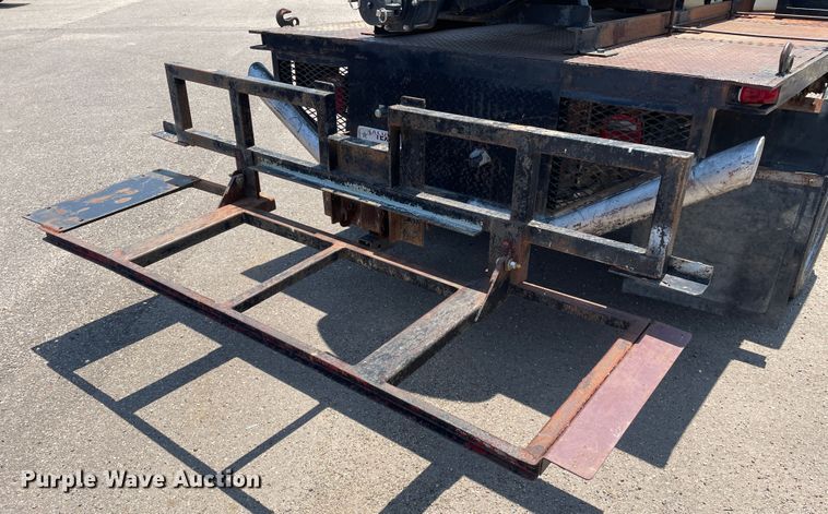 image for item DJ5209 2008 Ford F550 Super Duty  vacuum truck