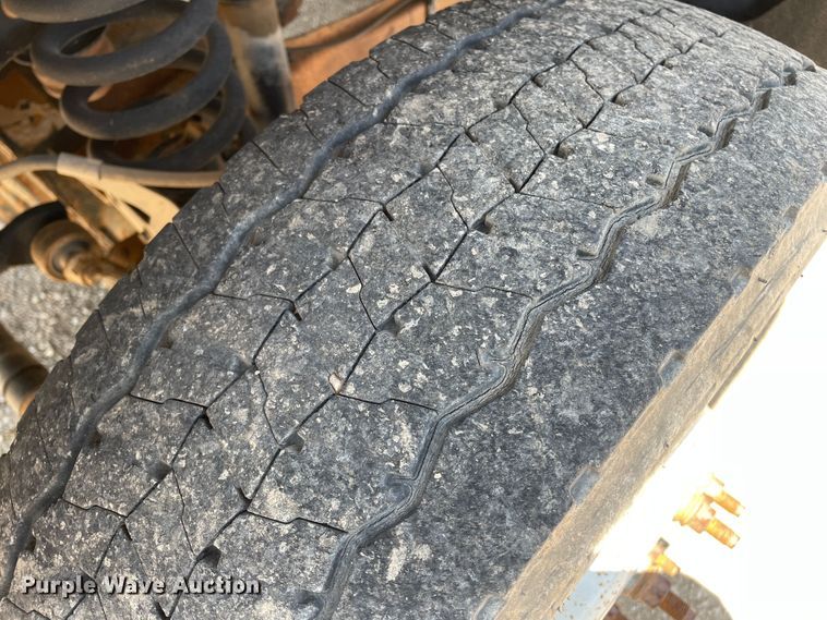 image for item DJ5209 2008 Ford F550 Super Duty  vacuum truck