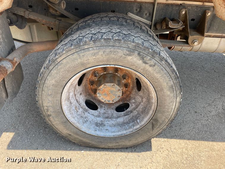 image for item DJ5209 2008 Ford F550 Super Duty  vacuum truck