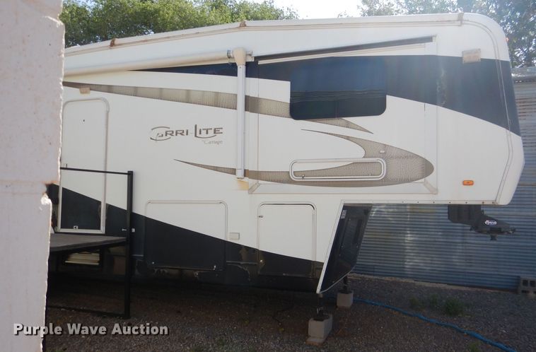 image for item DJ8962 2009 Carriage Carri-Lite  camper