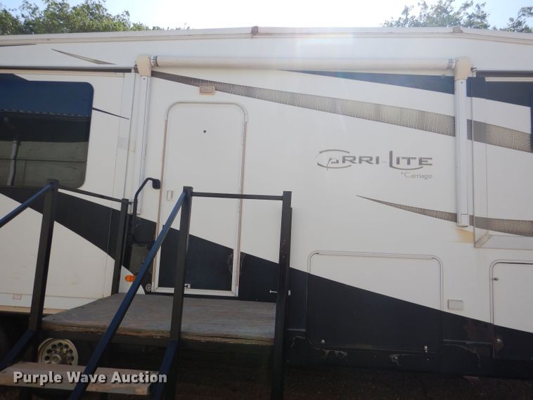 image for item DJ8962 2009 Carriage Carri-Lite  camper